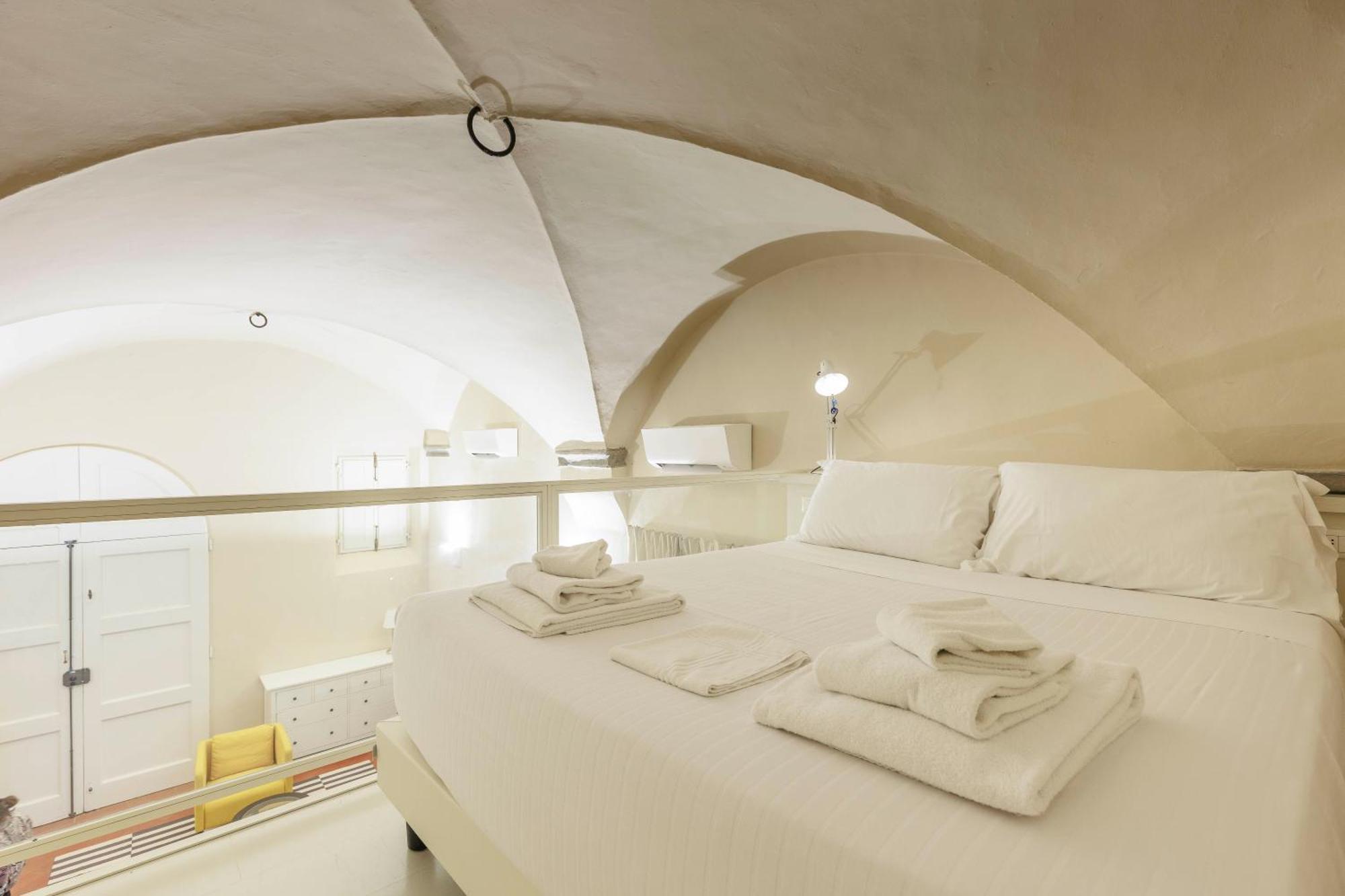 Santa Croce Deluxe Apartment Флоренция Экстерьер фото