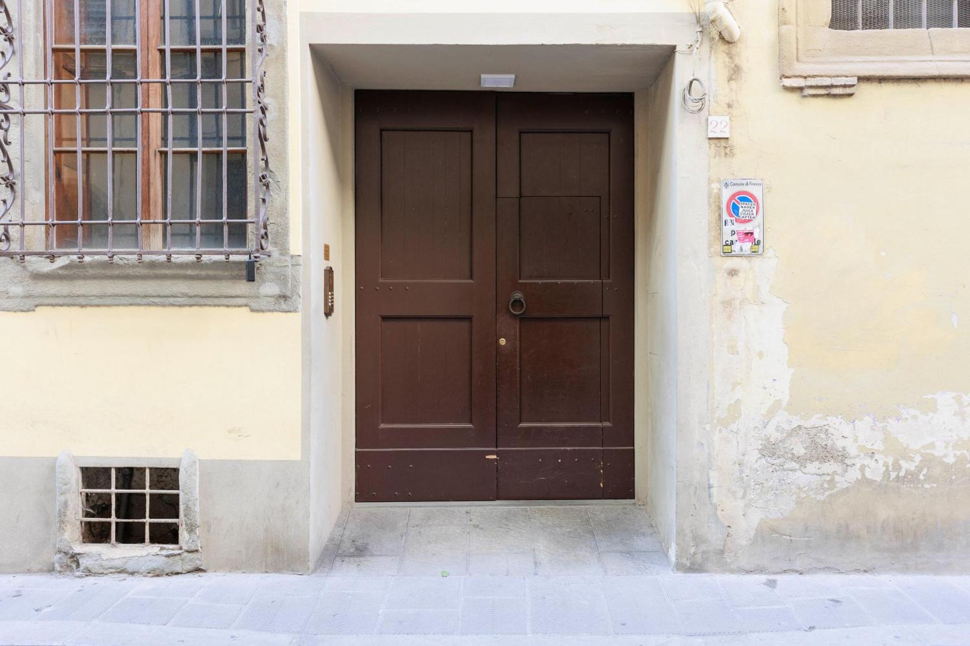 Santa Croce Deluxe Apartment Флоренция Экстерьер фото