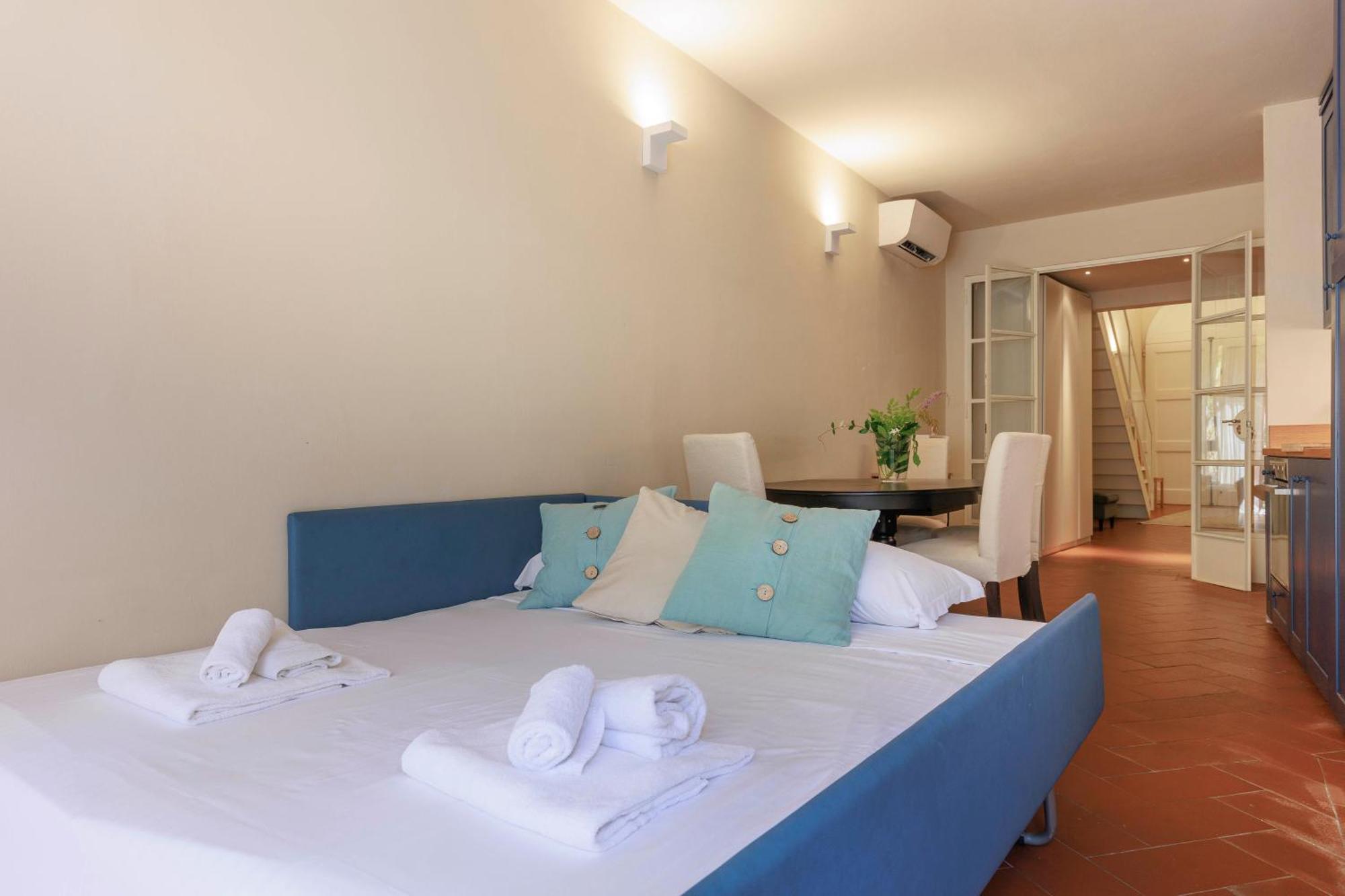 Santa Croce Deluxe Apartment Флоренция Экстерьер фото