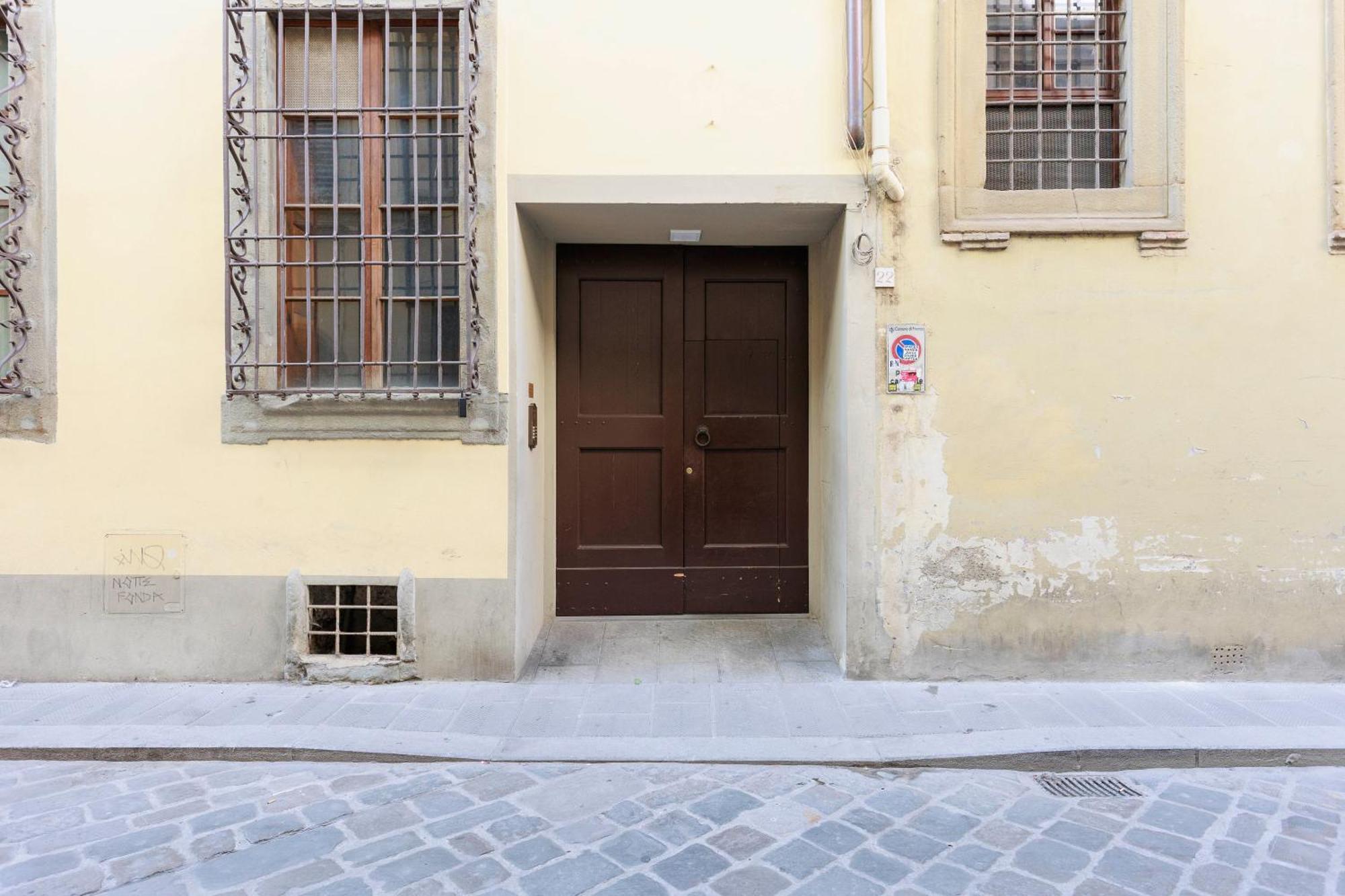 Santa Croce Deluxe Apartment Флоренция Экстерьер фото